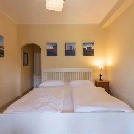 Rustico Mit Solarbeheiztem Infinity- Pool, Panoramablick & 4 Schlafzimmern Villa *